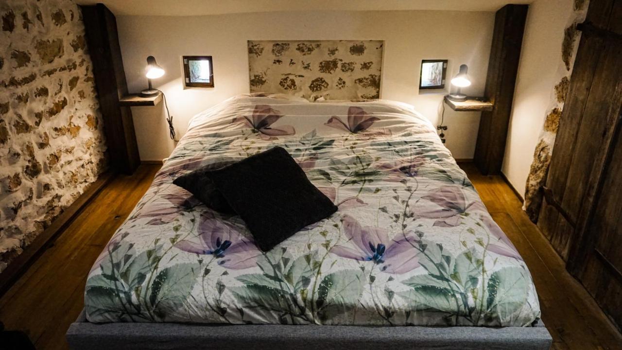 Ferme Fleurie Bed and Breakfast Bergesserin Buitenkant foto