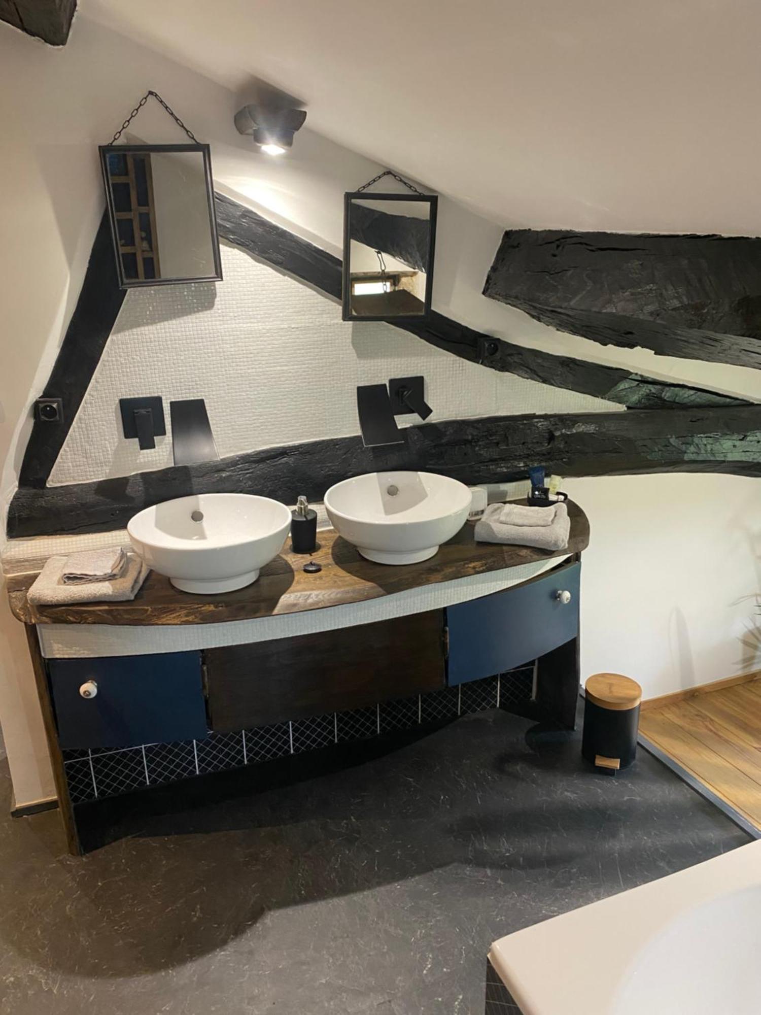 Ferme Fleurie Bed and Breakfast Bergesserin Buitenkant foto